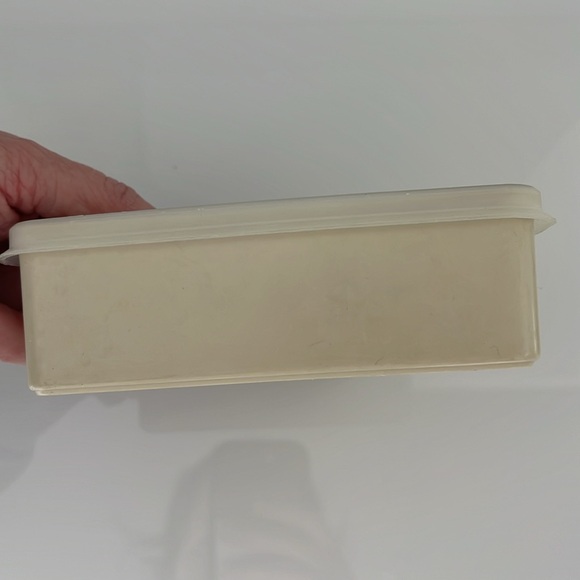 Tupperware Pie Slice Wedge Vintage Container Almond 269-11 - Picture 3 of 8